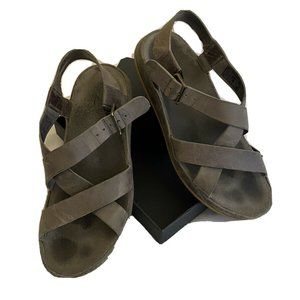 Chaco Leather Sandal Size 8 Womens